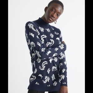 &other stories navy and white abstract print mockneck sweater